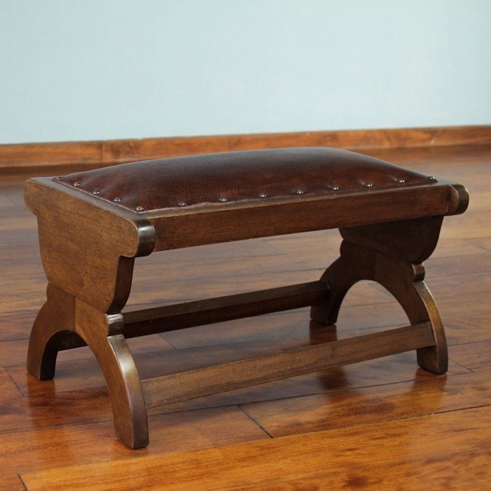 Mohena and leather ottoman 'Elegance'