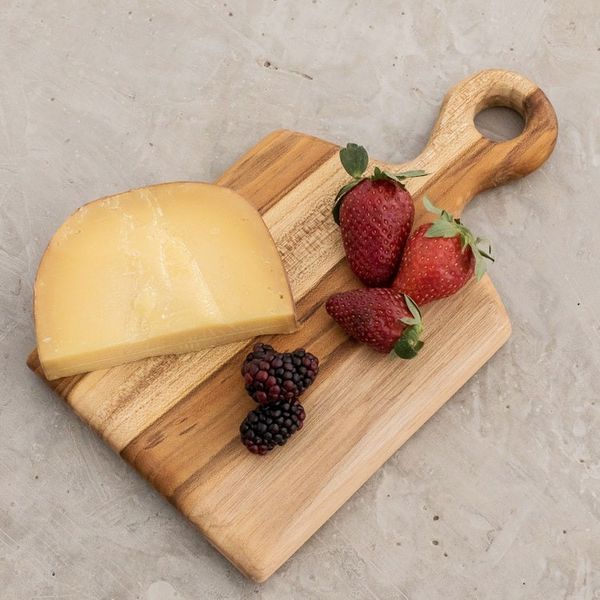 Alternate image for Gift Set with Glasses, Towel, and Cutting Board Sunny Essentials
