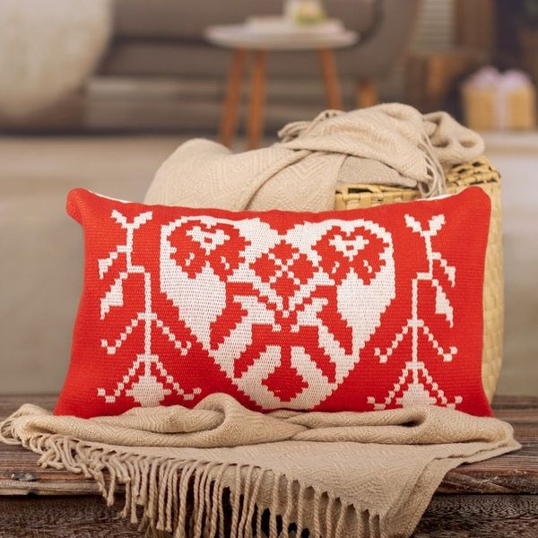 Alternate image for Handloomed Cajarmarca Heart-Themed Cushion Cover Free Heart