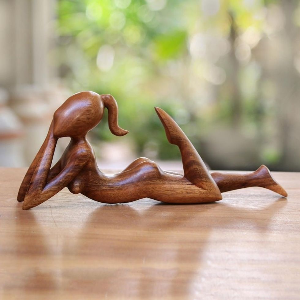 Female Nude Statuette 'Daydreamer'