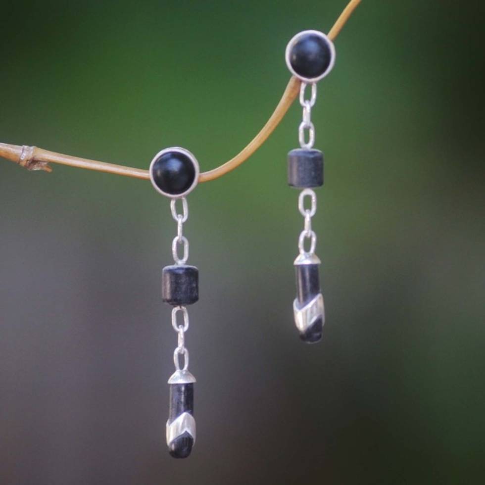 Ebony dangle earrings 'Patience'