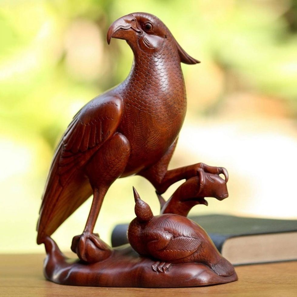 Wood statuette 'Mother Hawk'