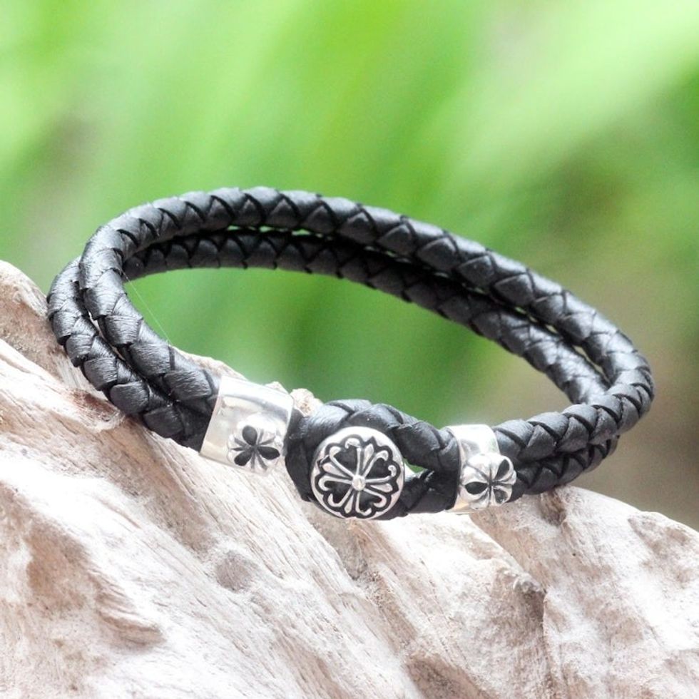 Artisan Crafted Silver and Leather Bracelet 'Lotus in Black'