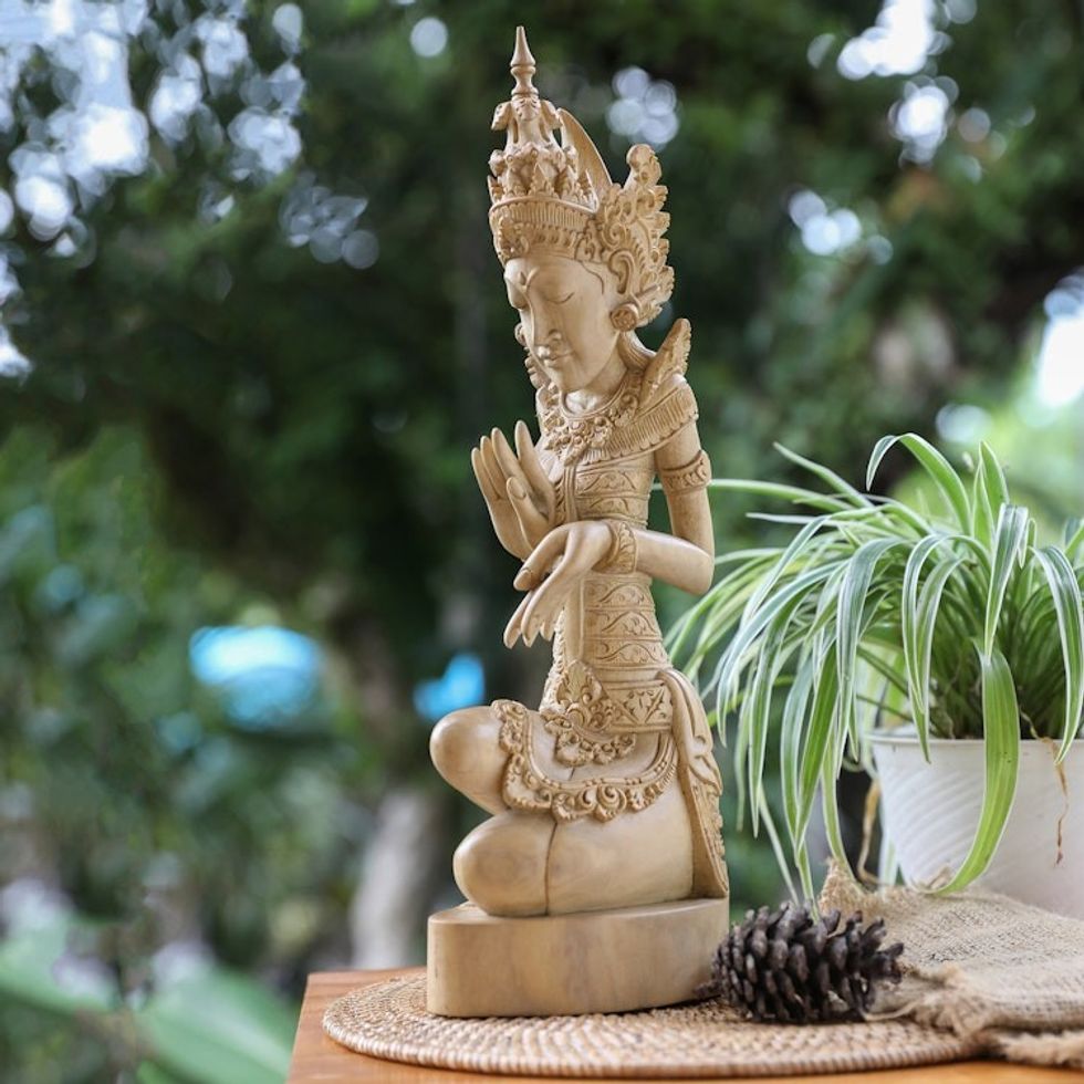 Wood statuette 'Goddess Sri'