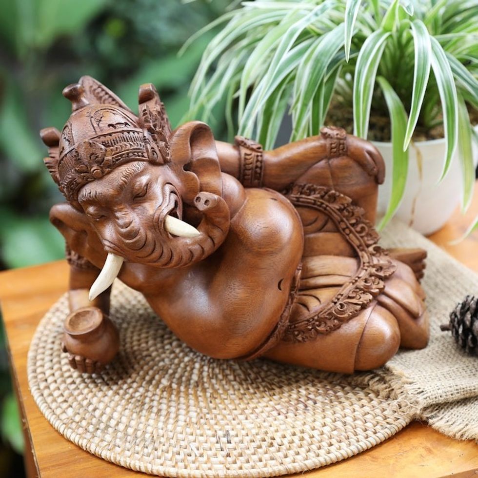 Wood statuette 'Magnanimous Ganesha'