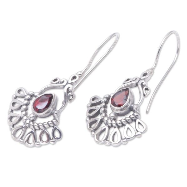 Alternate image for Garnet dangle earrings Frozen Flame