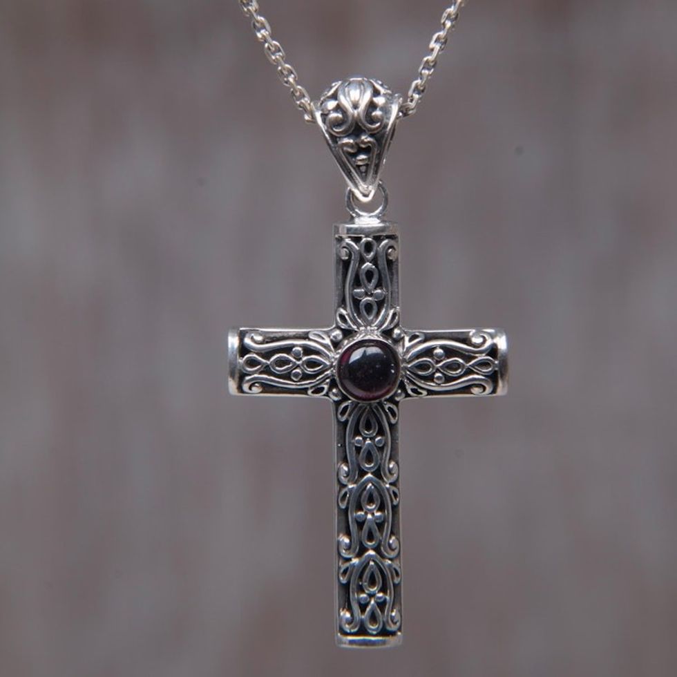 Garnet cross necklace 'Christian Soul'