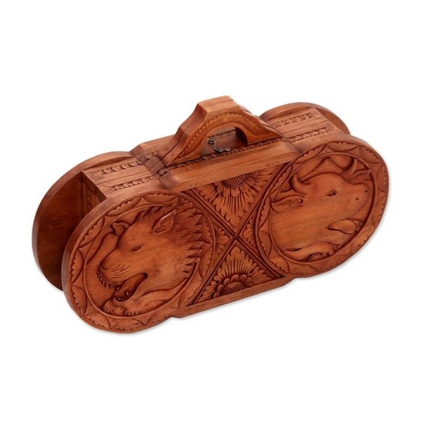 Alternate image for Wood backgammon set Lion Meets Bull