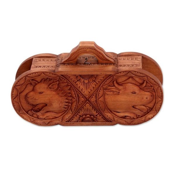 Alternate image for Wood backgammon set Lion Meets Bull