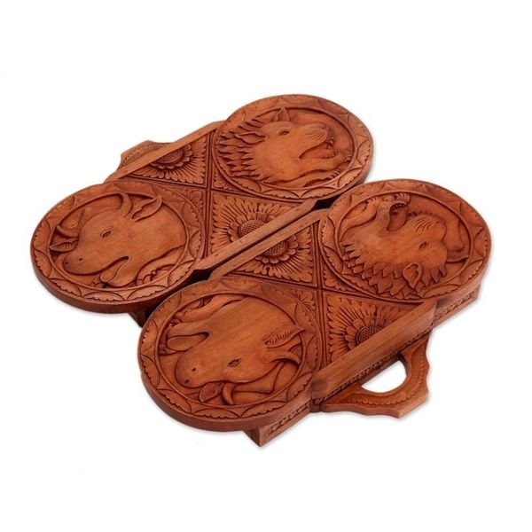 Alternate image for Wood backgammon set Lion Meets Bull