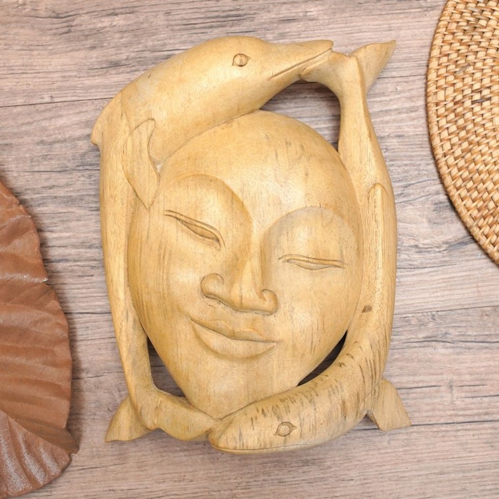 Wood mask 'Dolphin Lady'