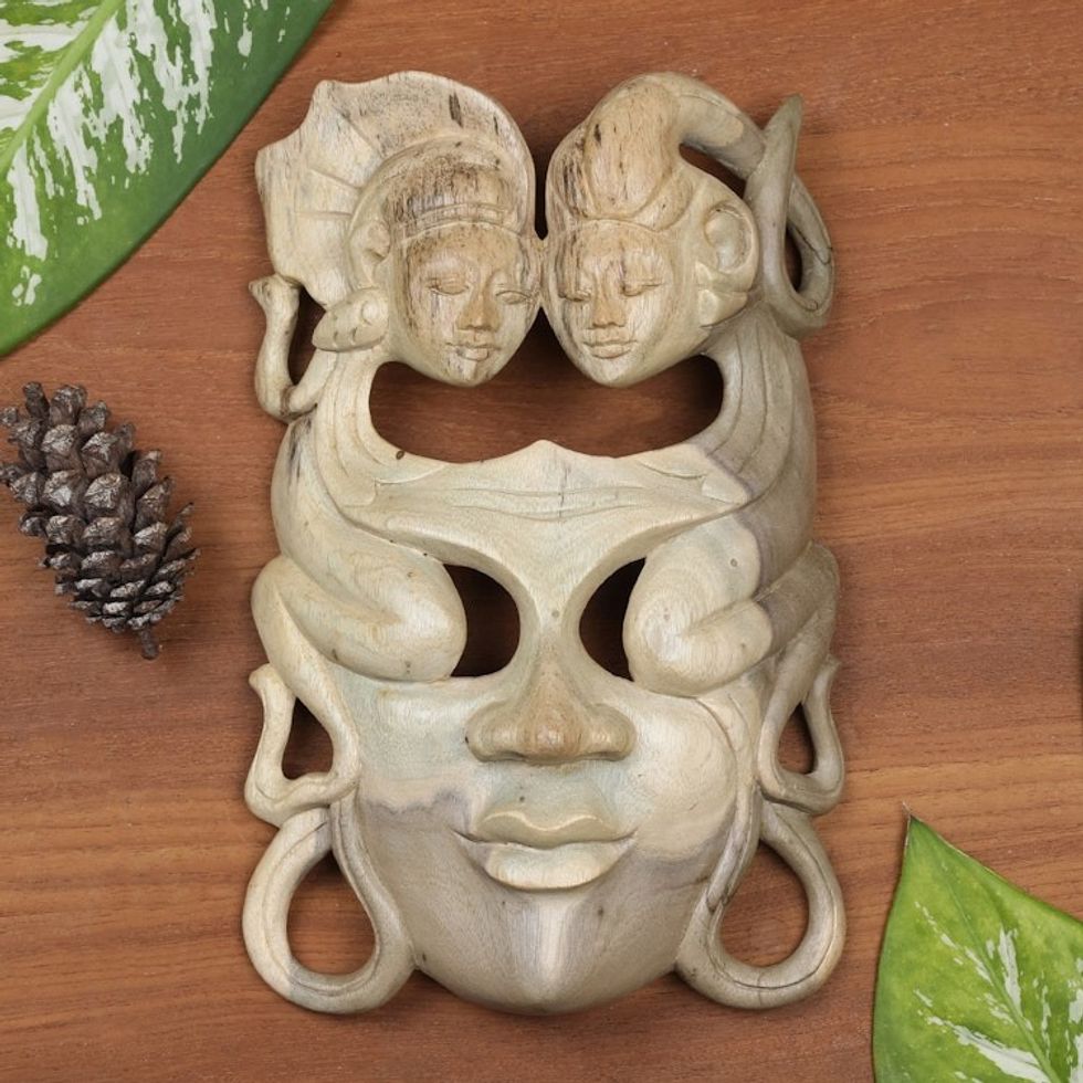 Modern Wood Mask 'Soulmates'