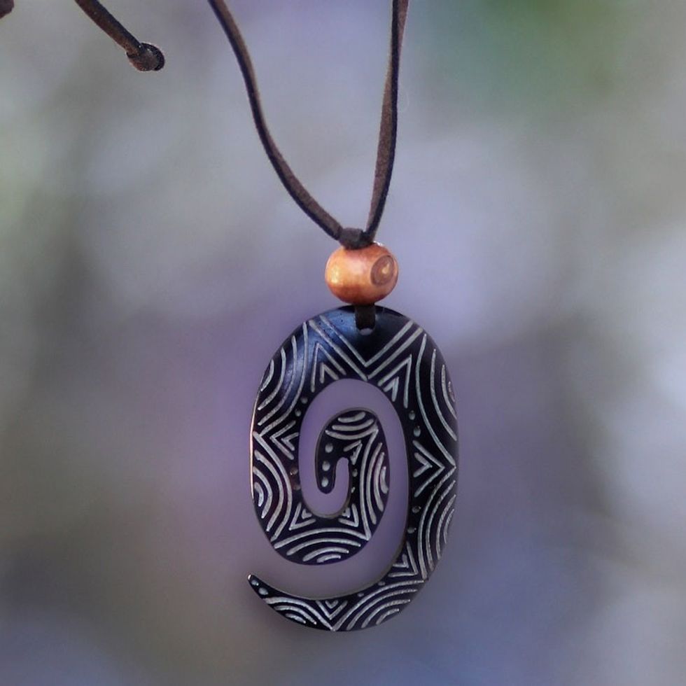 Bone pendant necklace 'Life's Energy'