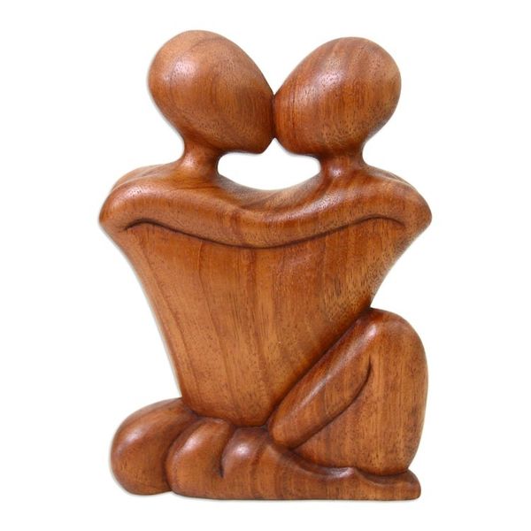 Alternate image for Romantic Wood Sculpture Kissing