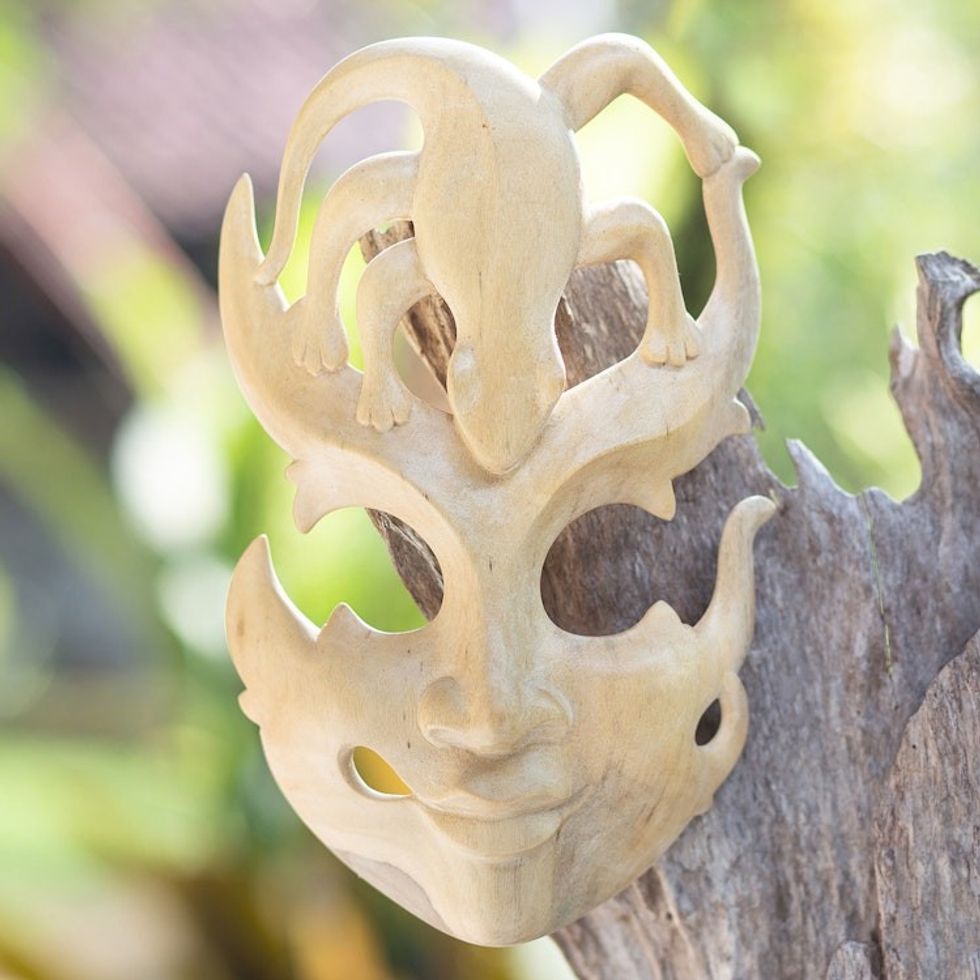 Handmade Wood Lizard Mask 'Gift of the Gecko'