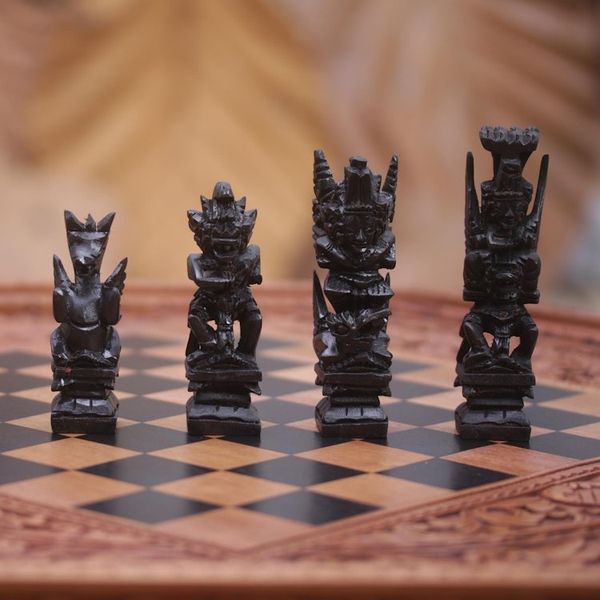 Alternate image for Wood chess set The General