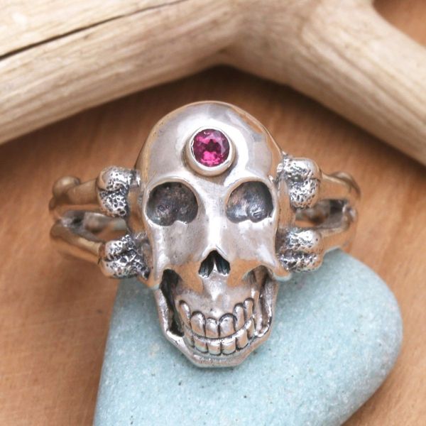 Alternate image for Mens Handcrafted Silver Skull RIng Pirates Jewel