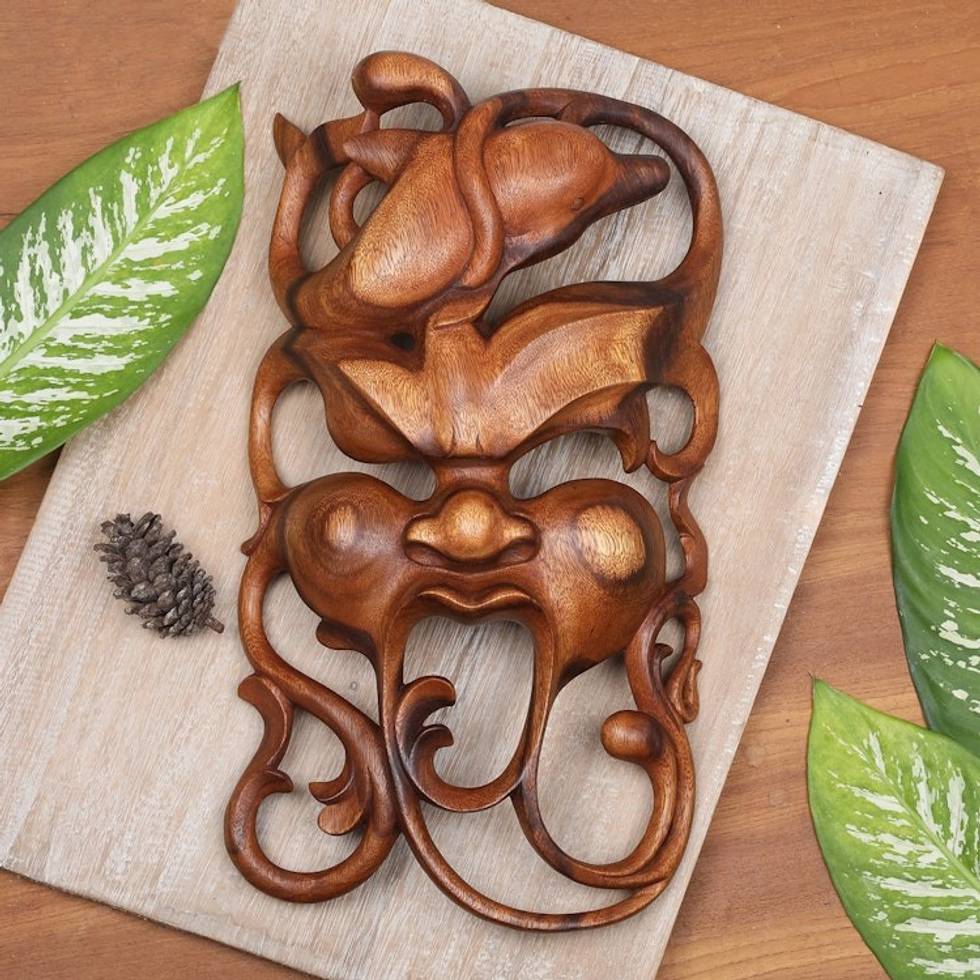 Wood mask 'Dolphin Bondres'