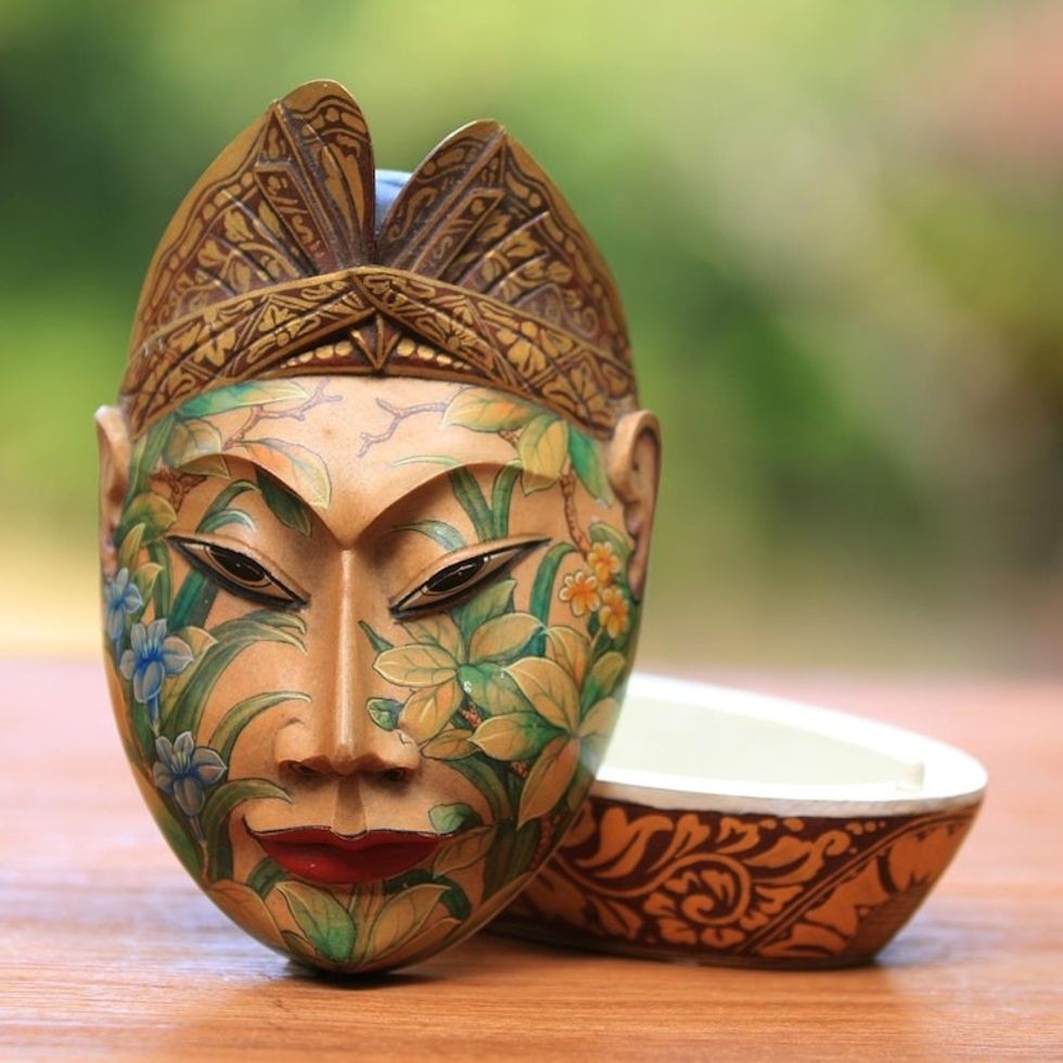 Wood jewelry box 'Flower Man of Bali'