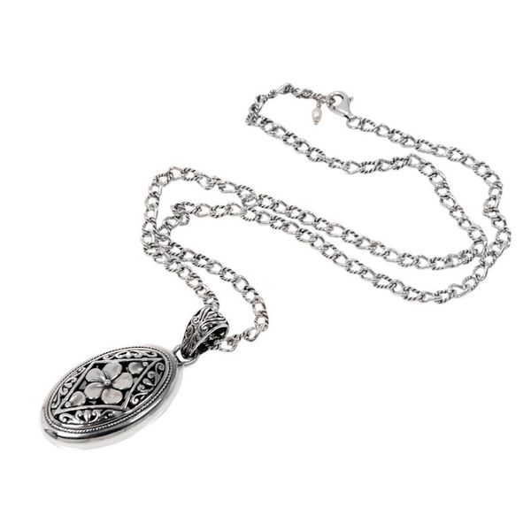 Alternate image for Sterling Silver Pendant necklace with Hibiscus Flower Motif Hibiscus Gate