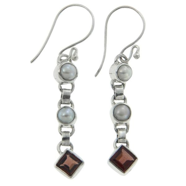 Alternate image for Cultured pearl and garnet dangle earrings Dew