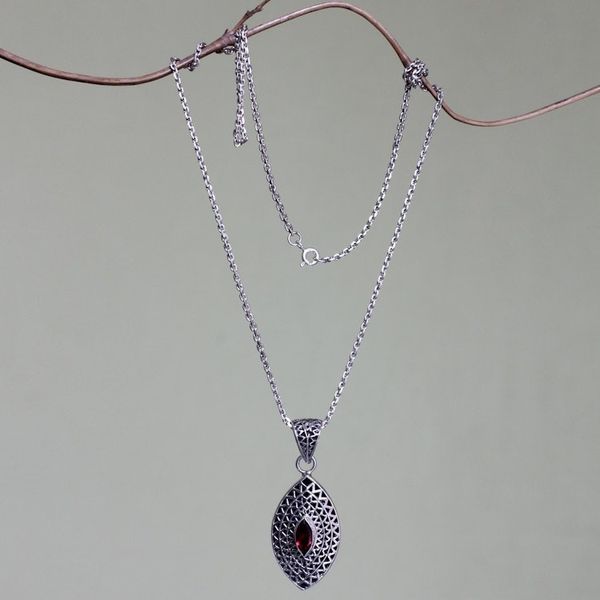 Alternate image for Garnet pendant necklace Java Shield