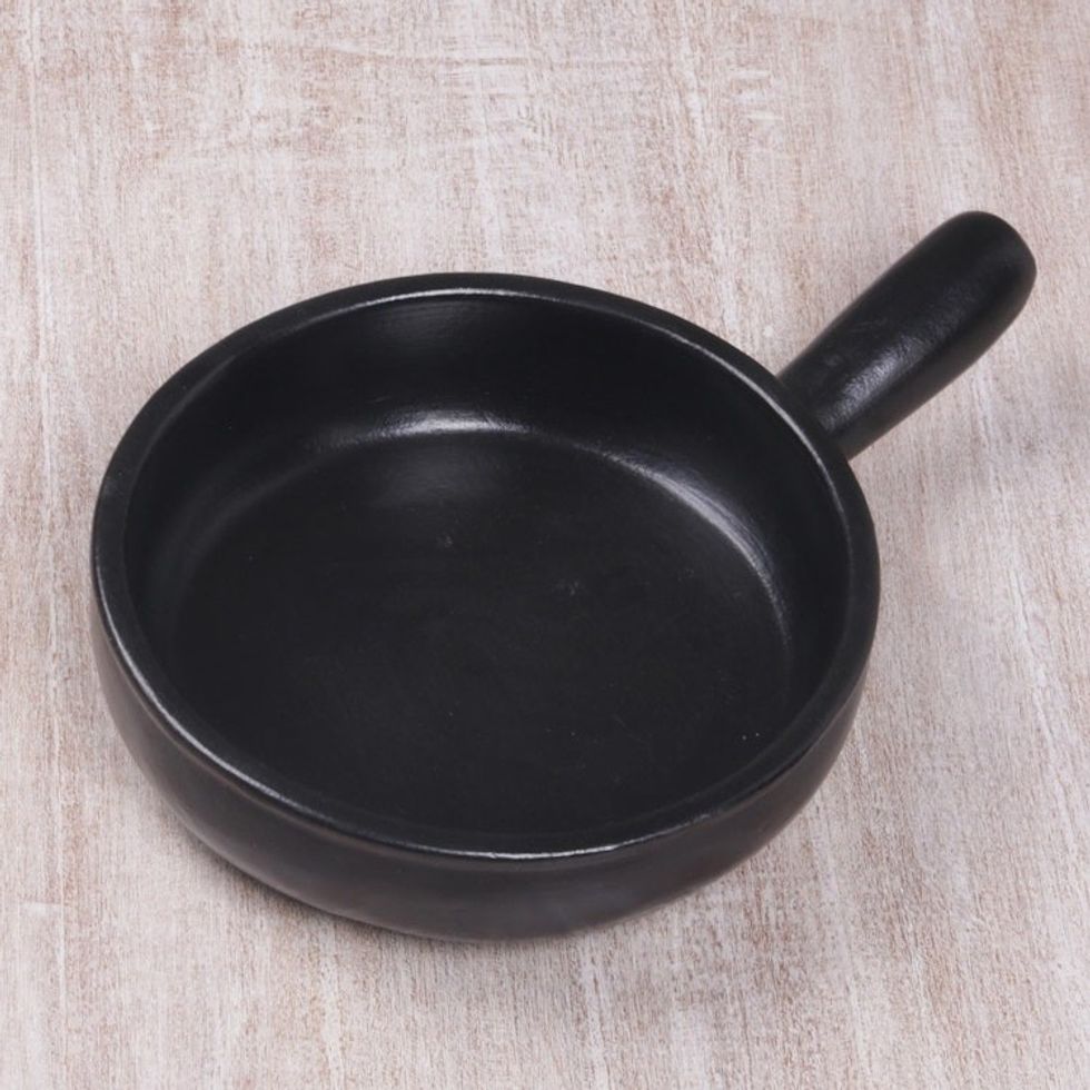 Handcrafted Ceramic Serving Skillet from Indonesia 'Black Fryer'