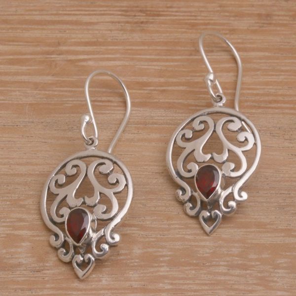 Alternate image for Handmade 925 Sterling Silver Green Garnet Dangle Earrings Dialogue in Red