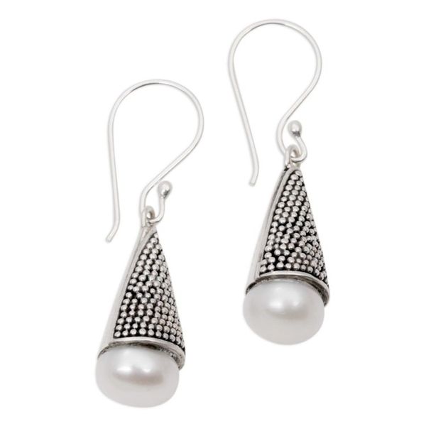 Alternate image for Indonesian Cultured Pearl and Sterling Silver Earrings Moonlight Cones