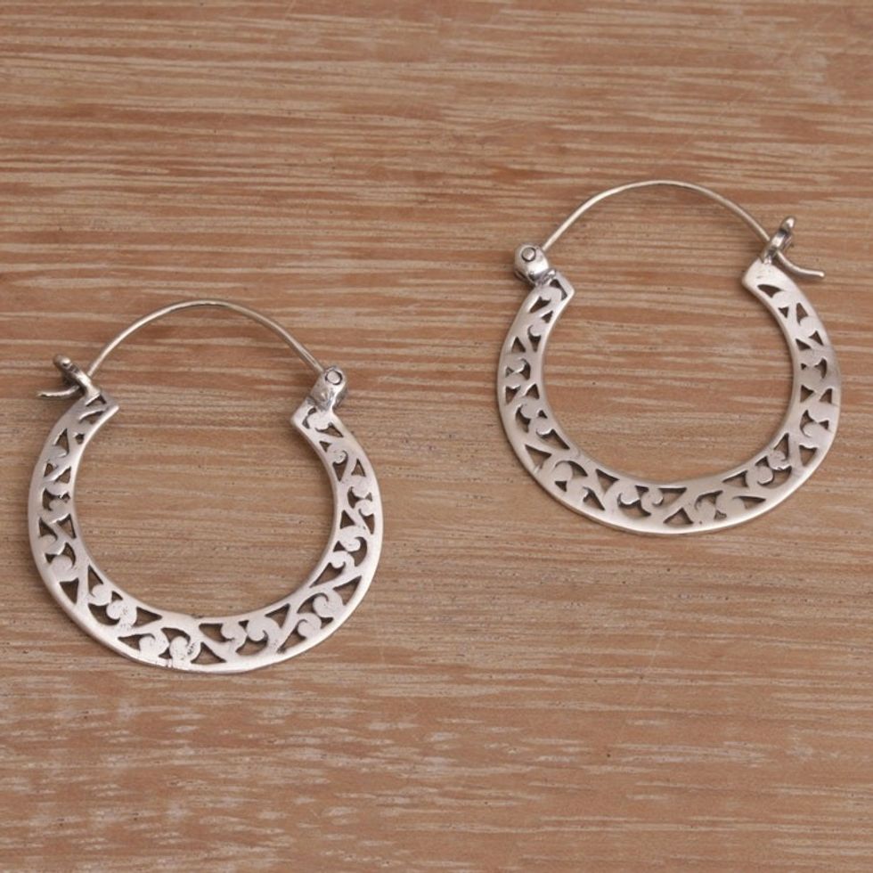 Handmade Indonesian 925 Sterling Silver Horseshoe Earrings 'Half Time'