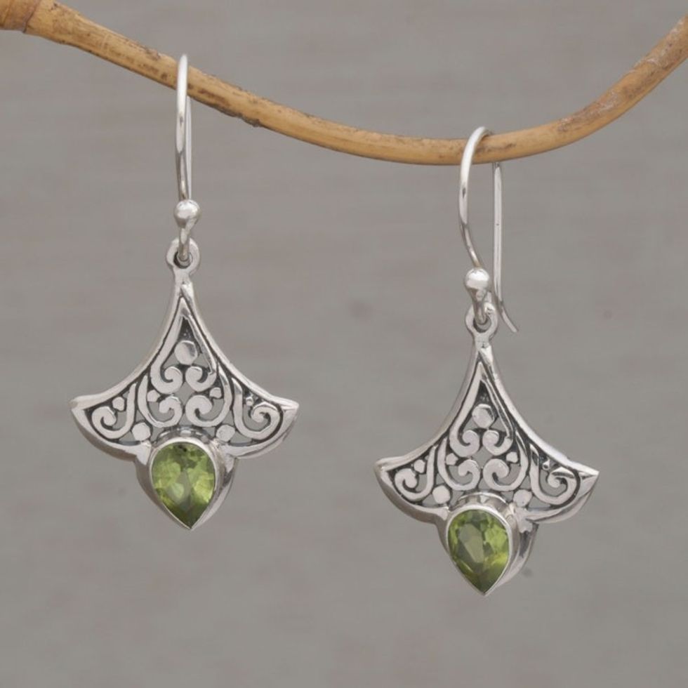 Handmade Peridot 925 Sterling Silver Earrings Indonesia 'Slow Dance in Green'