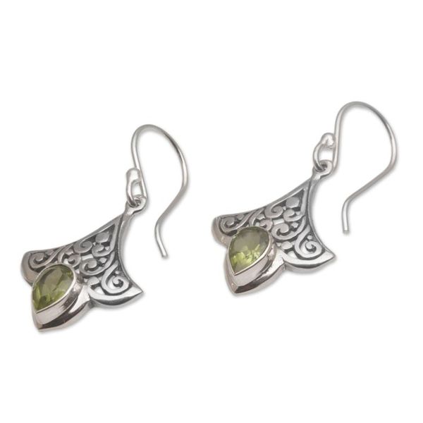 Alternate image for Handmade Peridot 925 Sterling Silver Earrings Indonesia Slow Dance in Green