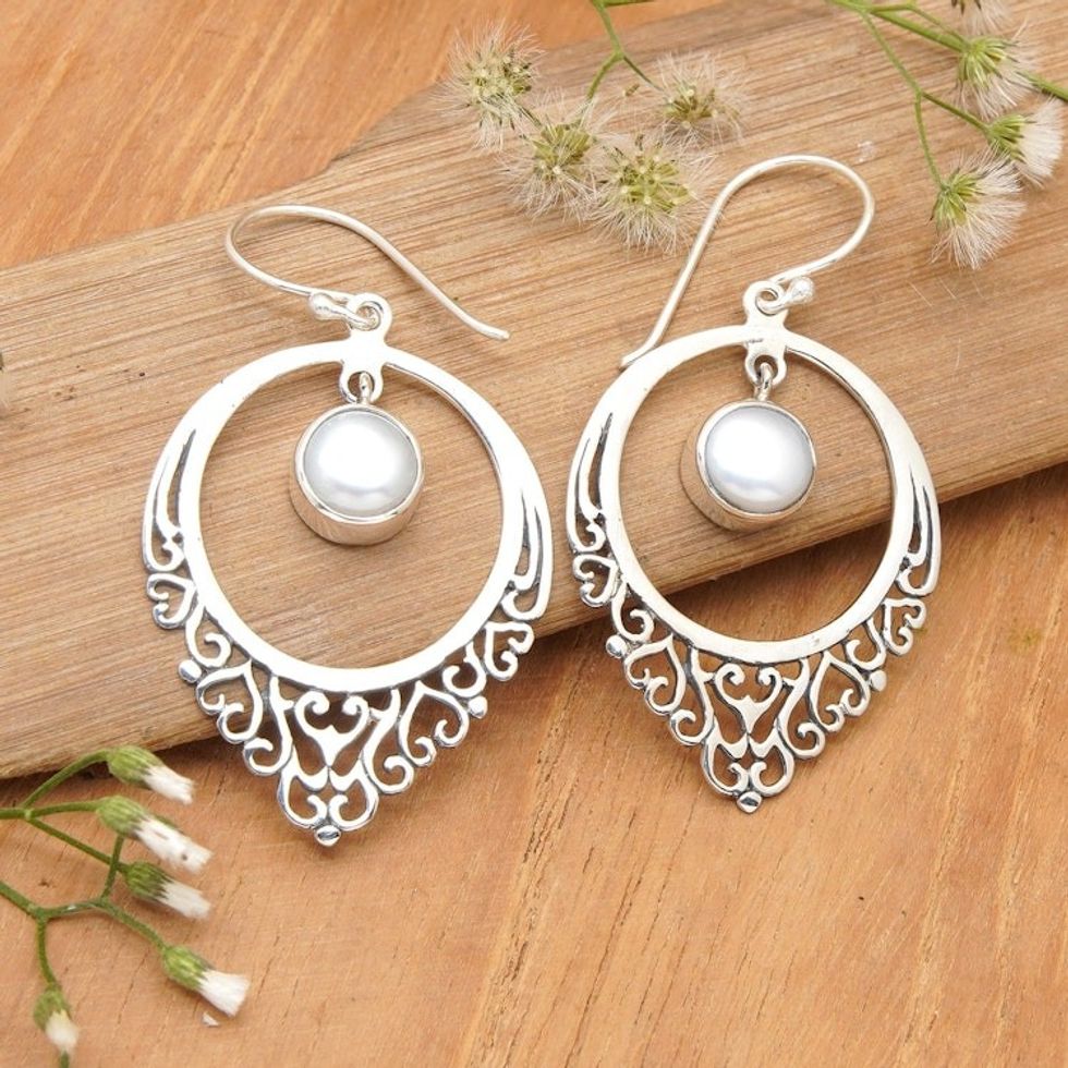 Handmade 925 Sterling Silver Cultured Mabe Pearl Earrings 'Fair Daydream'