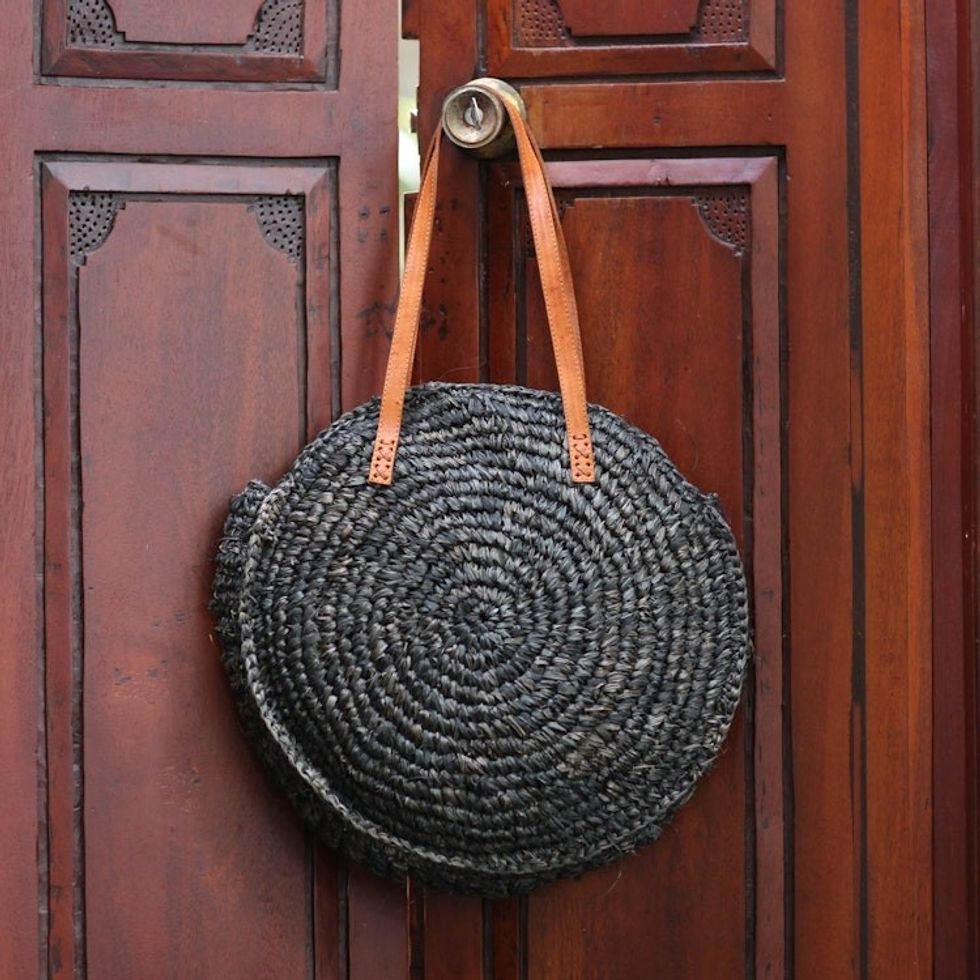 Hand Made Agel Grass and Leather Shoulder Bag 'Agel Wheel'
