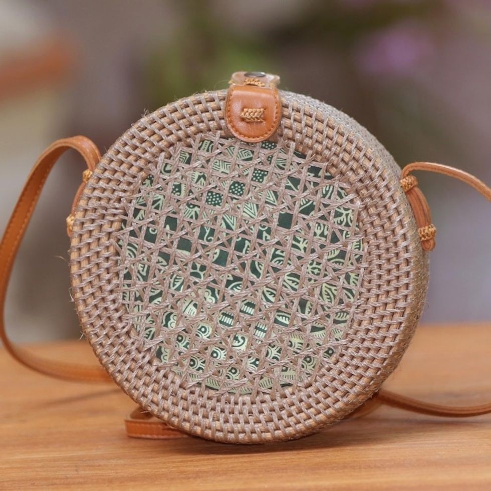 Round Woven Bamboo Shoulder Bag in Brown 'Brown Trellis'