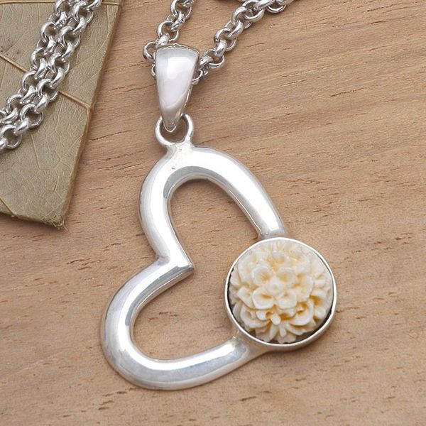 Alternate image for Carnation Heart Necklace in 925 Silver Carnation Romance