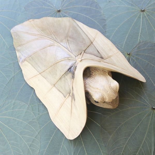 Alternate image for Hibiscus Wood Sculpture of Frog Under Leaf Shy Frog