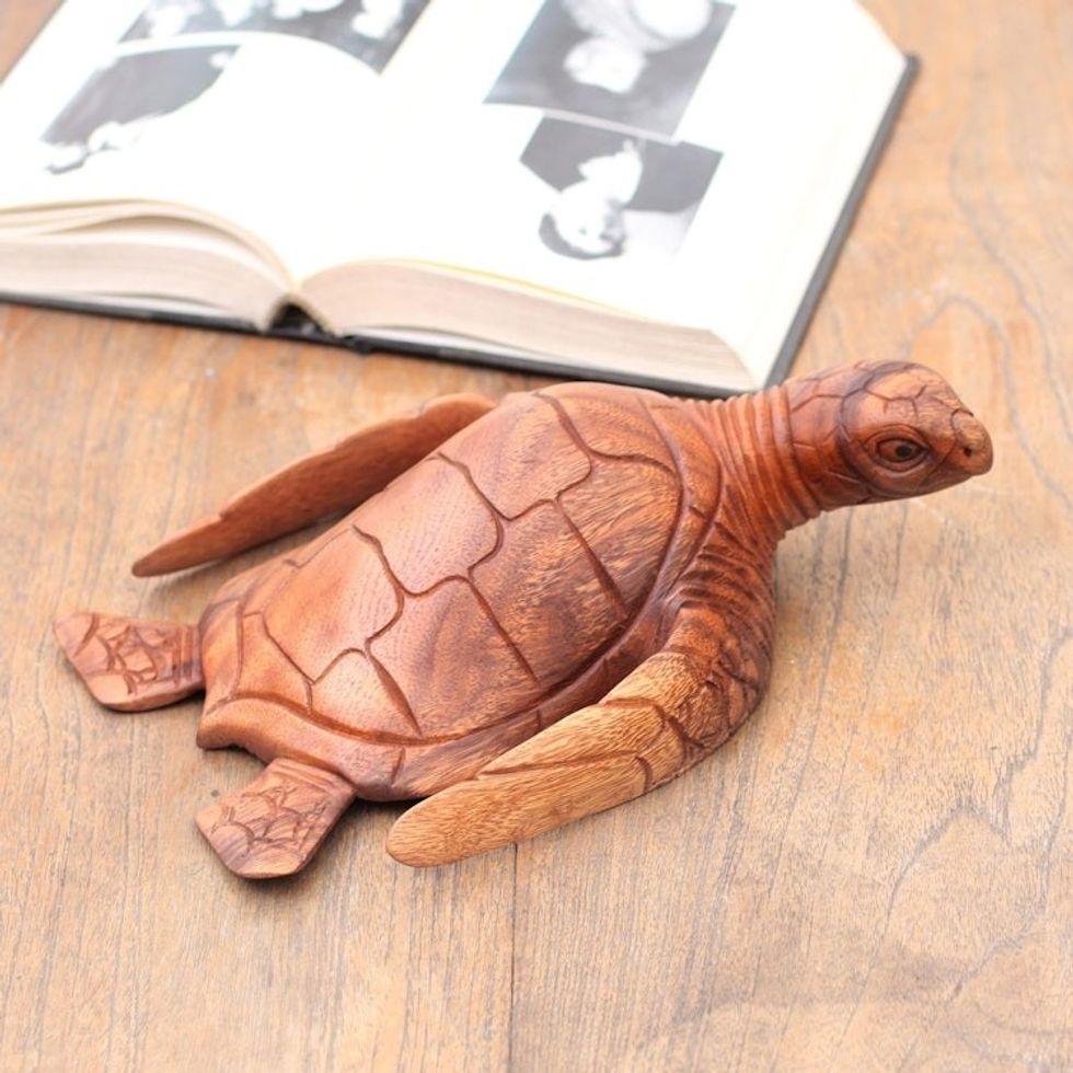 Artisan Hand Carved Sea Turtle Sculpture 'Elegant Sea Turtle'