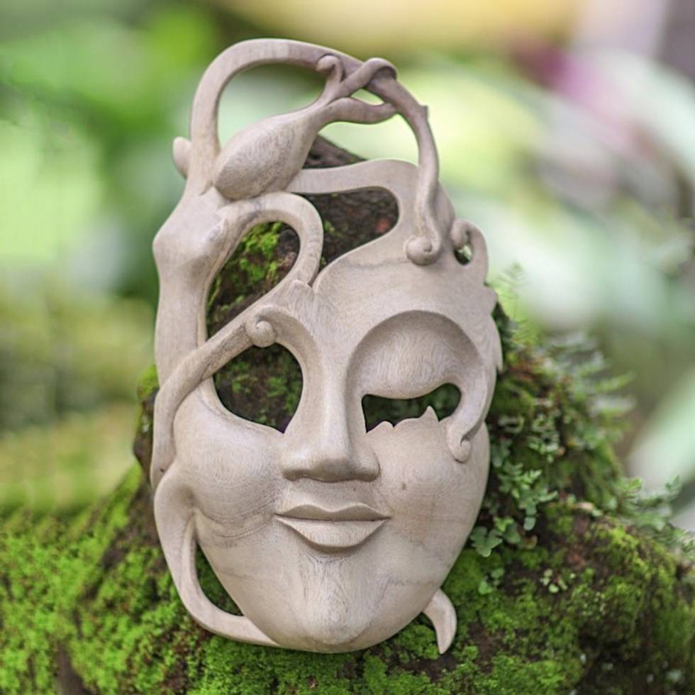 Artisan Crafted Hibiscus Wood Mask 'Abstract Woman'