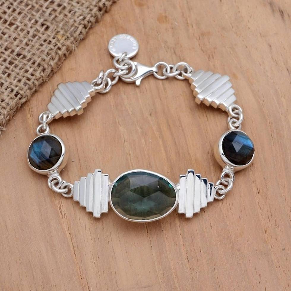 Labradorite and Quartz Pendant Bracelet from Bali 'Candi'