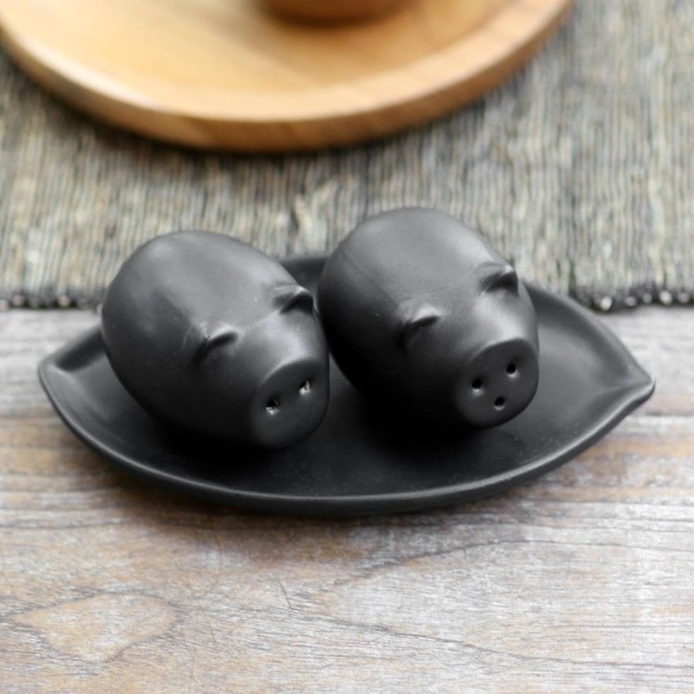 Matte Black Ceramic Pig Salt and Pepper Shakers with Tray 'Portly Pigs in Black'