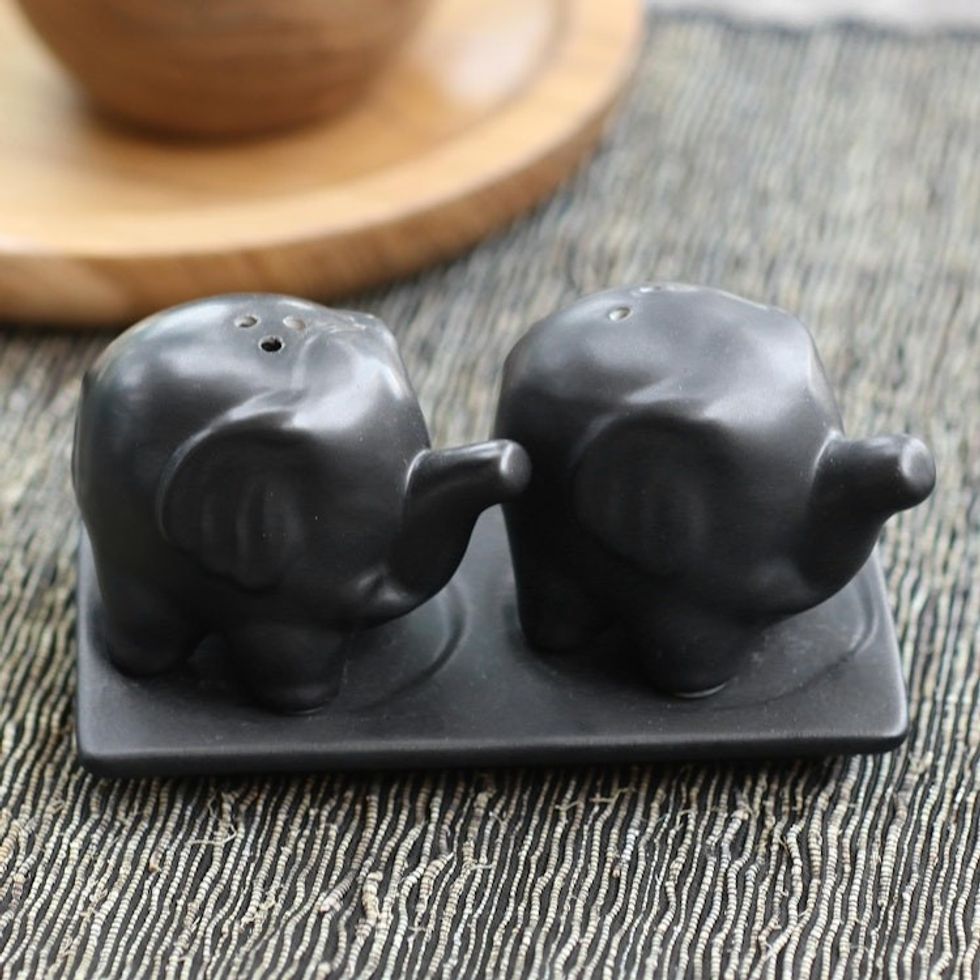 Matte Black Ceramic Elephant Salt and Pepper Set with Tray 'Eager Elephants in Black'