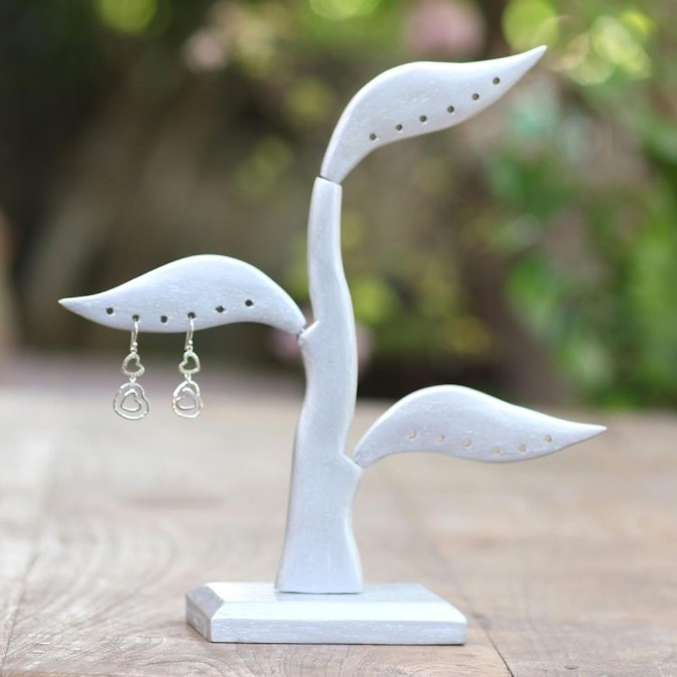 Silver Jempinis Wood Leaf-Themed Jewelry Holder 10 Inch 'Daun Salam in Silver'