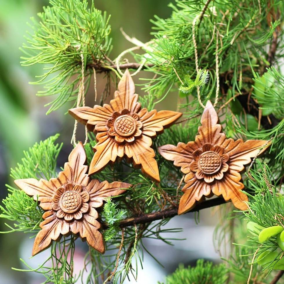 Hand Made Floral Holiday Ornaments Set of 3 'Star Flower'