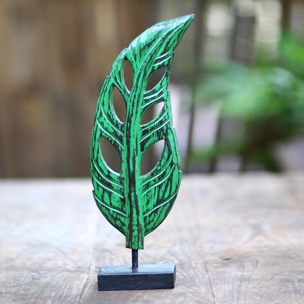 Alternate image for Hand Crafted Albesia Wood Leaf Statuette Lucky Leaves in Green