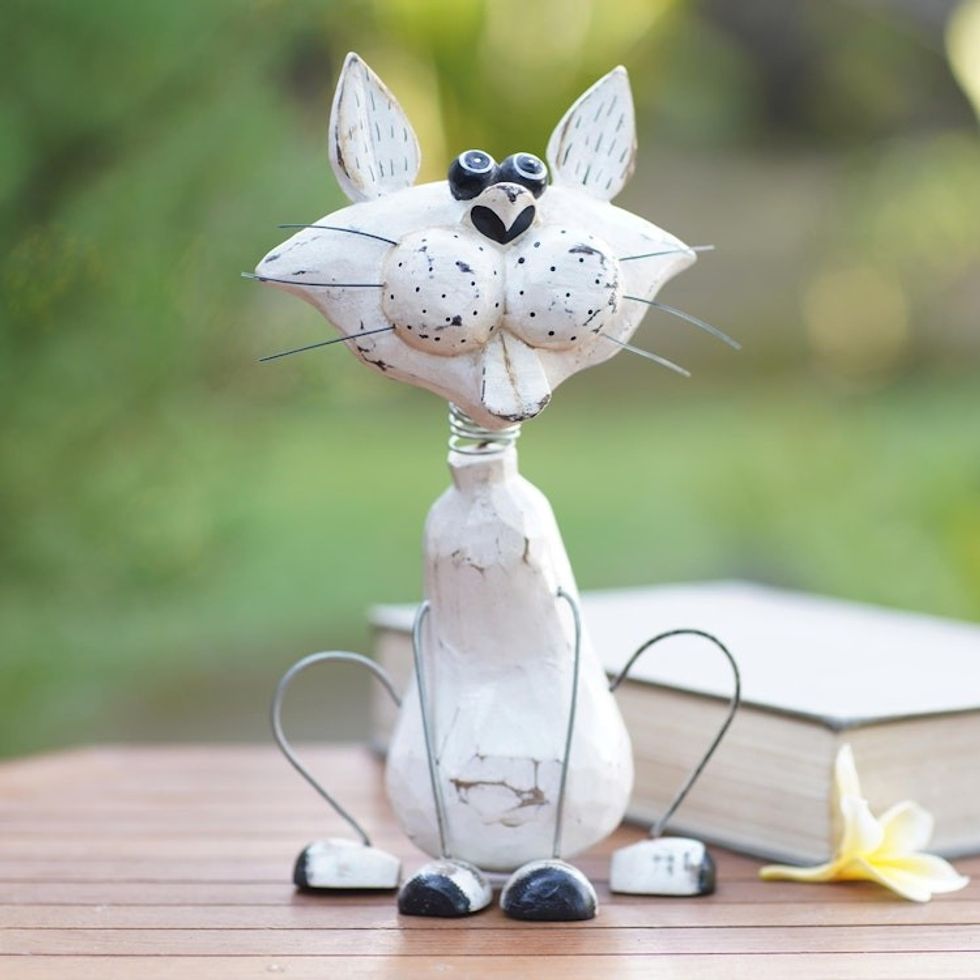 Handcrafted Albesia Wood Kitten Statuette 'Cute Kitten'