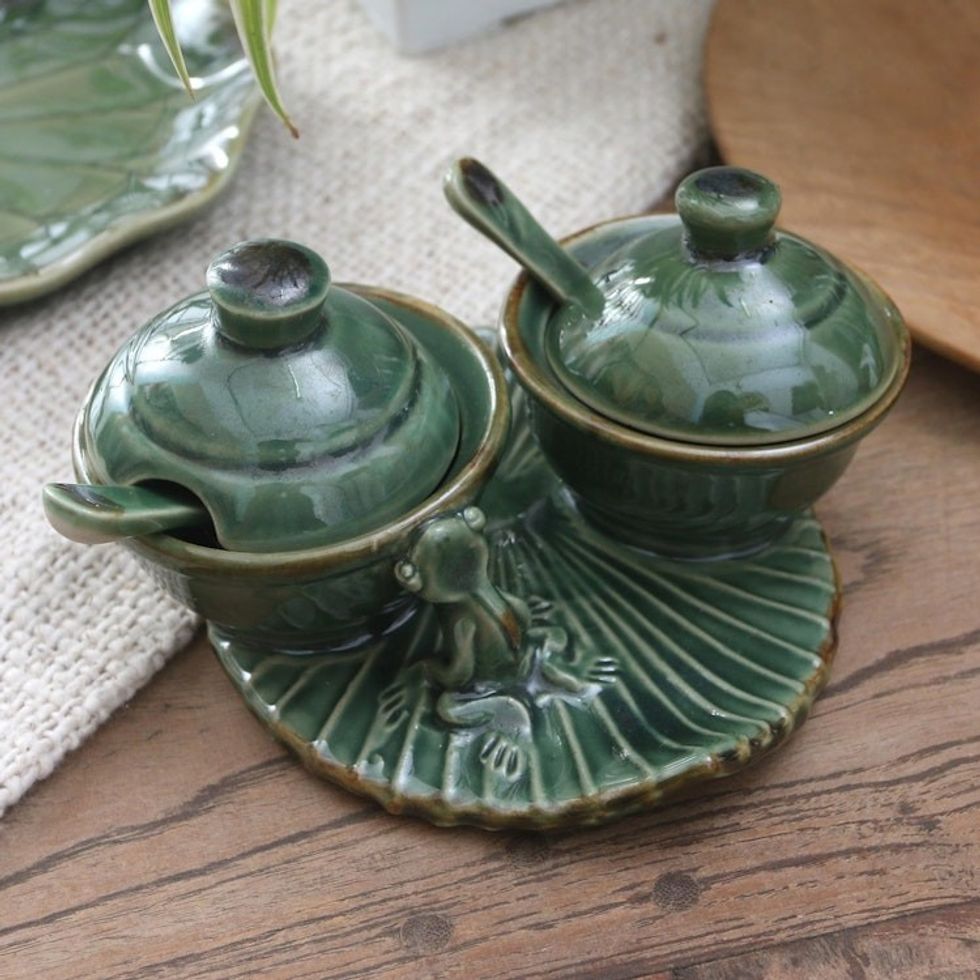 Hand Made Ceramic Condiment Set with Frog Motif 5 Pcs 'Frog and Leaf'
