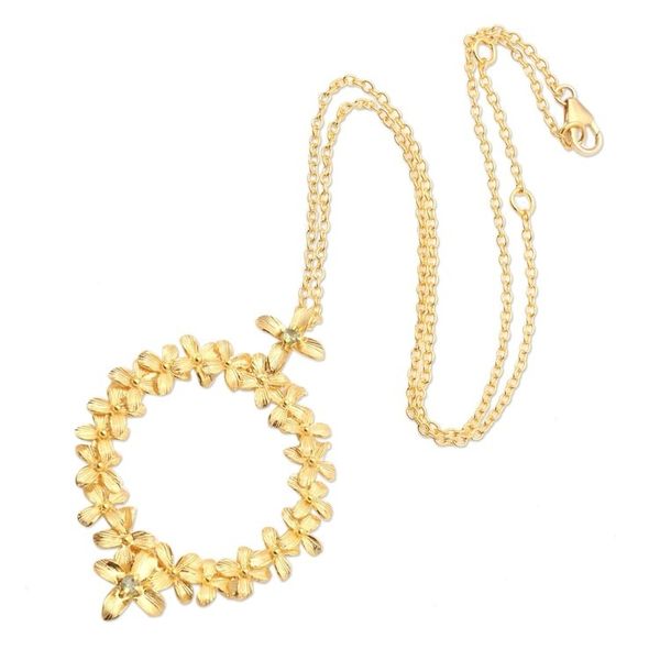 Alternate image for Gold-Plated Peridot Floral-Motif Pendant Necklace Wreathed in Flowers