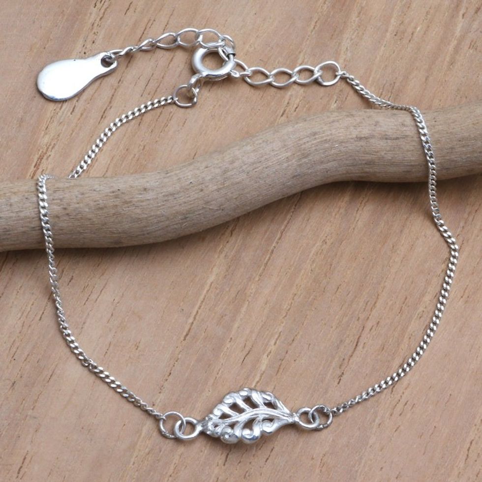 Sterling Silver Pendant Bracelet with Leaf Motif 'Turned Over'