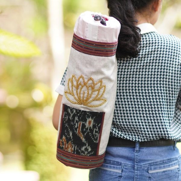 Alternate image for Ikat Cotton Yoga Mat Carrier from Java Large Lotus Lagoon in Ivory